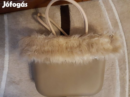 Női új táska 2 szegéllyel eladó