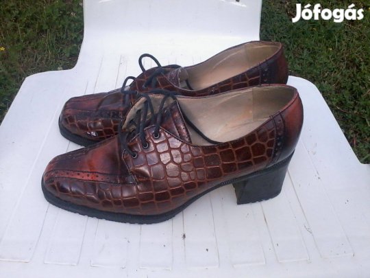 Női újszerű Félcipő