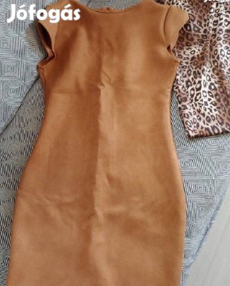 Női velúr jellegű ruha+csősál