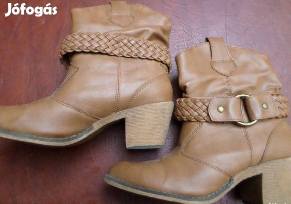 Női western csizma újszerű 37-es
