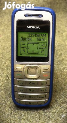 Nokia 1200 kártyafüggetlen mobiltelefon, tokkal és töltővel