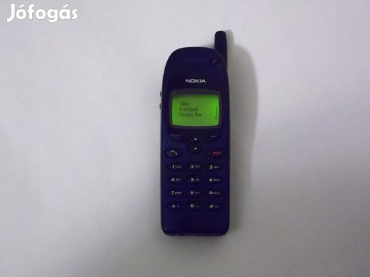 Nokia 6150 kártyafüggetlen retro mobiltelefon töltőjével együtt szép á