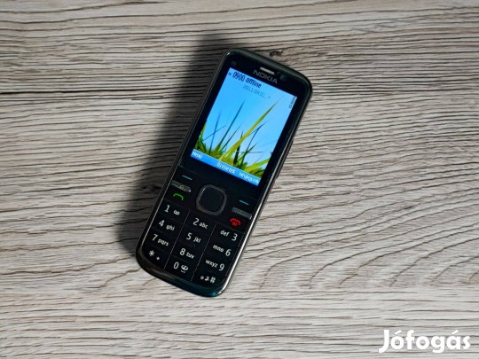 Nokia C5-00 , Magyar nyelvű , nagyon szép állapotban
