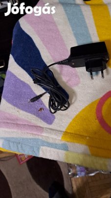 Nokia eredeti adapter vékony. dugóval, régebbi mobilhoz !