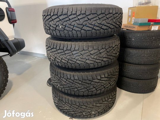 Nokian Hakkapeliitta 285/75 R16 LT2 8PR téli gumi eladó