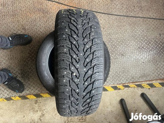 Nokian Tyres szöges gumi_215/55/R18