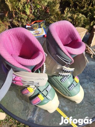 Nordica 36-37-s leány sícipő eladó