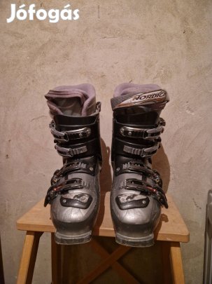 Nordica One 50 női sícipő 240-245 méretben