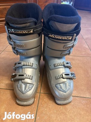 Nordica női sícipő kb 38-as 250-255mm