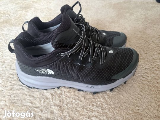 North face cipő 44 es