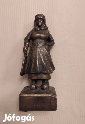 Norvég újszerű szobor emléktárgy