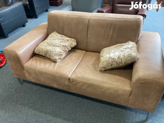 Nubuk bőr kanapé