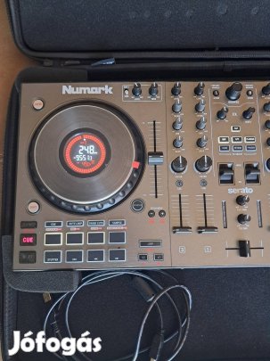 Numark NS4FX kontroller