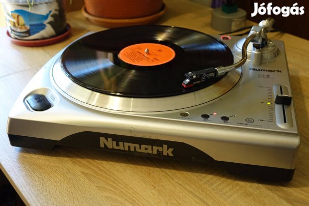 Numark TT usb bakelitlejátszó