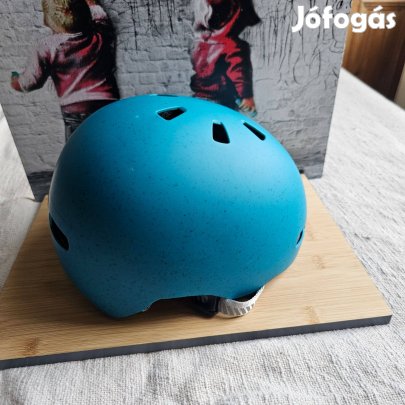 Nutcase Kerékpáros sisak Mips S-es méret