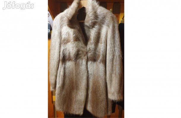 Nutriabunda, női, háromnegyedes, kb. 48-as, varratott