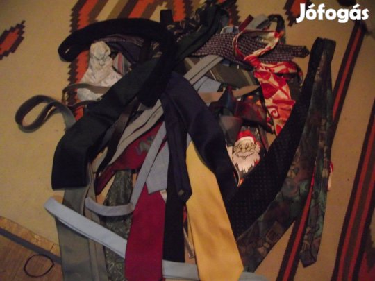 Nyakkendők retro több tucat 200 forinttól 500 forintig