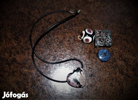 Nyaklánc 4 medállal