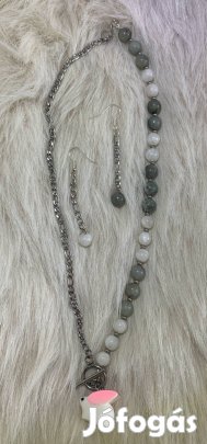 Nyaklánc ajándék fülbevalóval