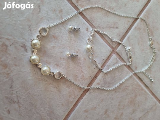 Nyaklánc karkötő fülbevaló készlet