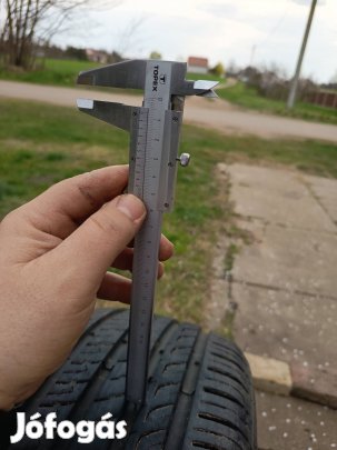 Nyári Autógumi 215/50 R17 