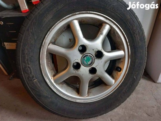 Nyári garnitúra 165/70 R13 gumi + felni
