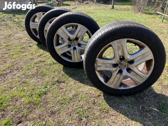Nyári gumi4 db Sumitomo nyári 205/55 R16 - acél felnire szerelve