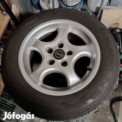Nyári gumi 205/60 R15 alufelnivel szinte új