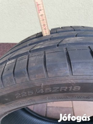 Nyári gumi Hankook 225 45r18
