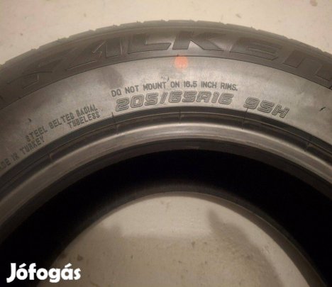 Nyári gumi eladó (Falken 205/65 R16)