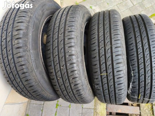 Nyári gumi garnítúra felnivel eladó