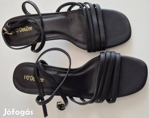 Nyári pántos szandál 38 méret fekete