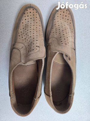 Nyári utcai cipő új 39-40-es méret eladó