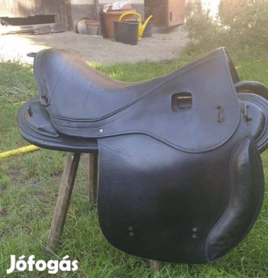 Nyereg eladó