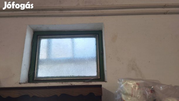 Nyilaszarok Termopan Uvegezessel, Vasbol, Garazsra, Mellekepuletre