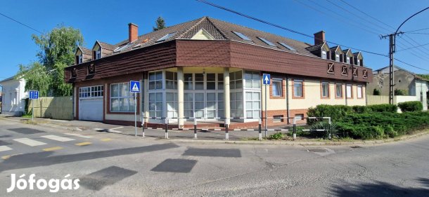 Nyírbátor központjában 520 m2-es ingatlan eladó