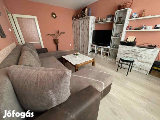 Nyíregyháza Árpád utcán kiváló elhelyezkedésű lakás eladó!