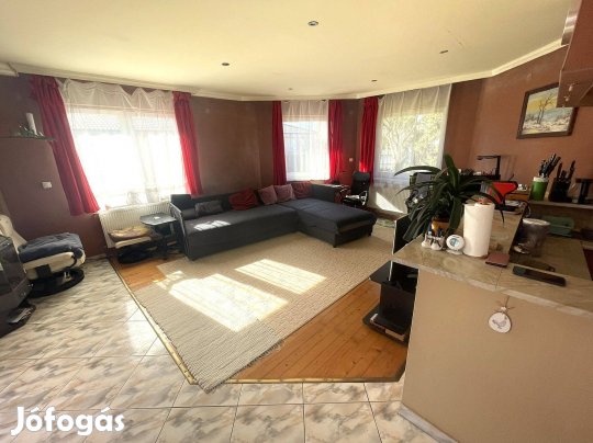 Nyíregyháza-Borbányán 3szoba+nappalis 124nm-es családi ház eladó!