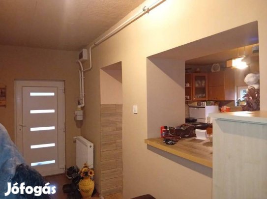 Nyíregyháza-Borbányán, eladó egy igényesen felújított családi ház