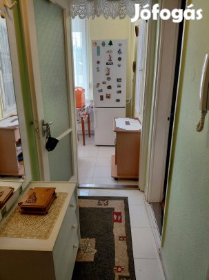 Nyíregyháza KOSSUTH Utcán Földszinti Erkélyes Lakás Eladó-Azonnal Költ