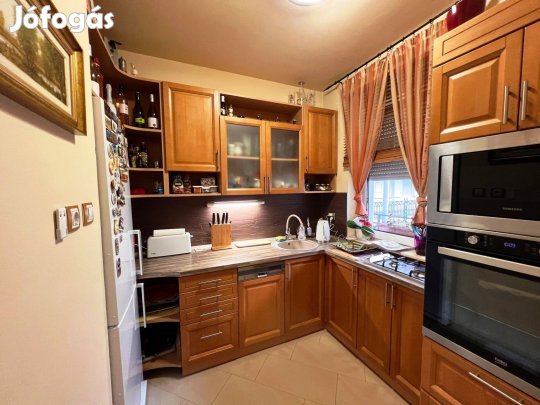 Nyíregyháza Korányi Kertvárosban Első Emeleti Lakás Eladó!