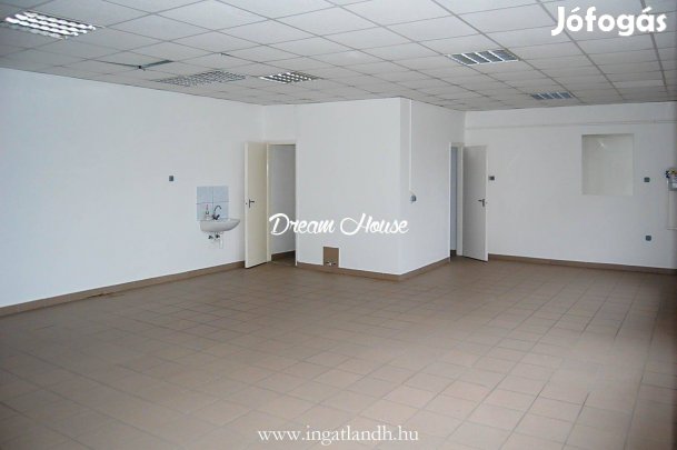 Nyíregyháza Körút közelében 70nm+20 nm-es üzlethelyiség kiadó!