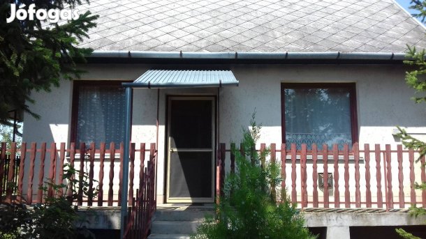 Nyíregyháza-Sóstóhegy Matykó utcában ház+telek eladó