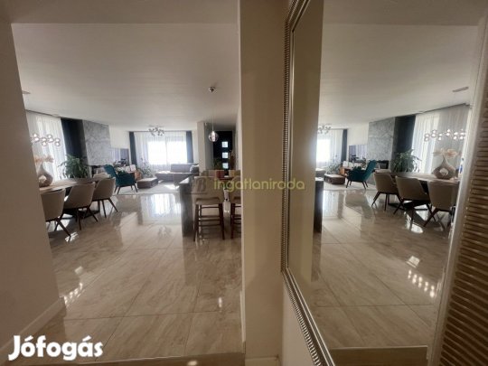 Nyíregyháza - Belváros - Családiház - Eladó