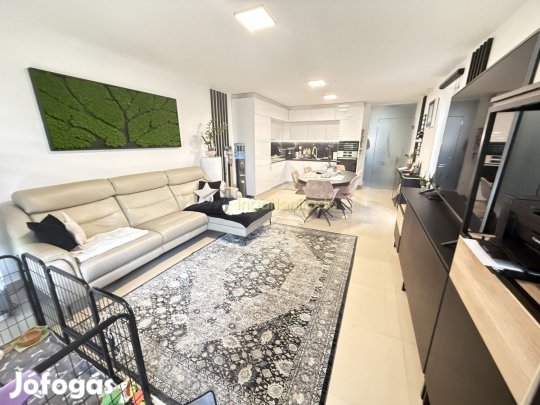 Nyíregyháza - Belváros közeli - Sorház - Családiház - Eladó