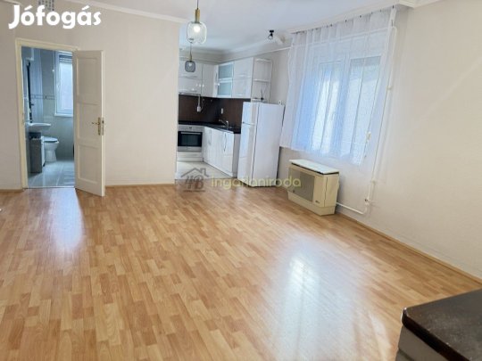 Nyíregyháza - Egyetemek közelében - Lakás - Eladó