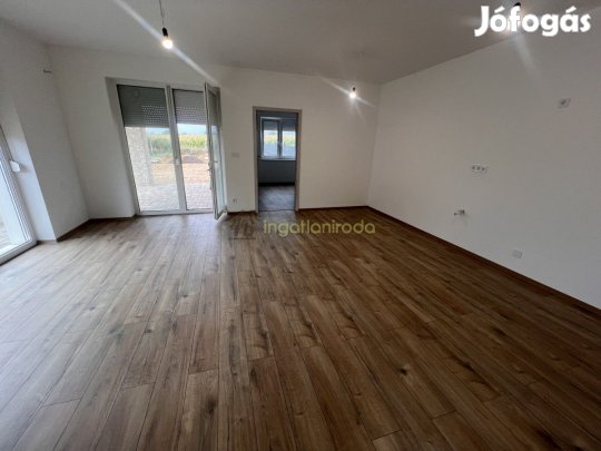 Nyíregyháza - Kabalás - Ikerház - Családiház - Eladó