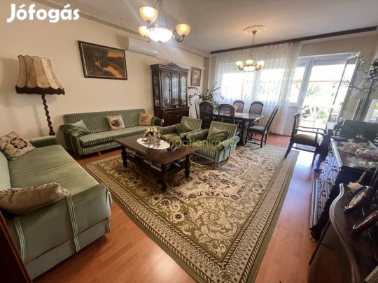 Nyíregyháza - Korányi Kertváros - Családiház - Ikerház - Eladó