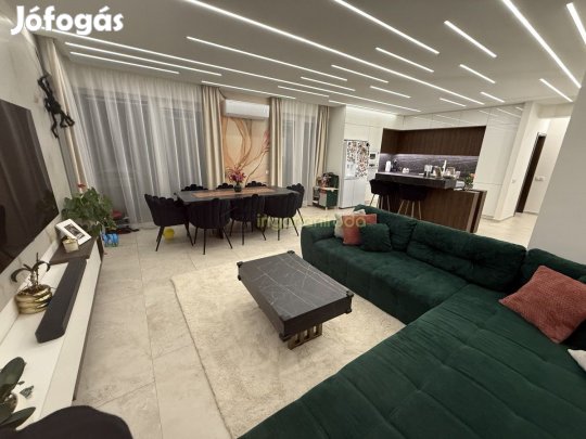 Nyíregyháza - Oros között - Családiház - Eladó