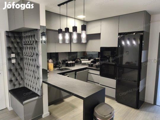 Nyíregyháza belváros közelében,Malomkertben Amerikaikonyhás-nappalis